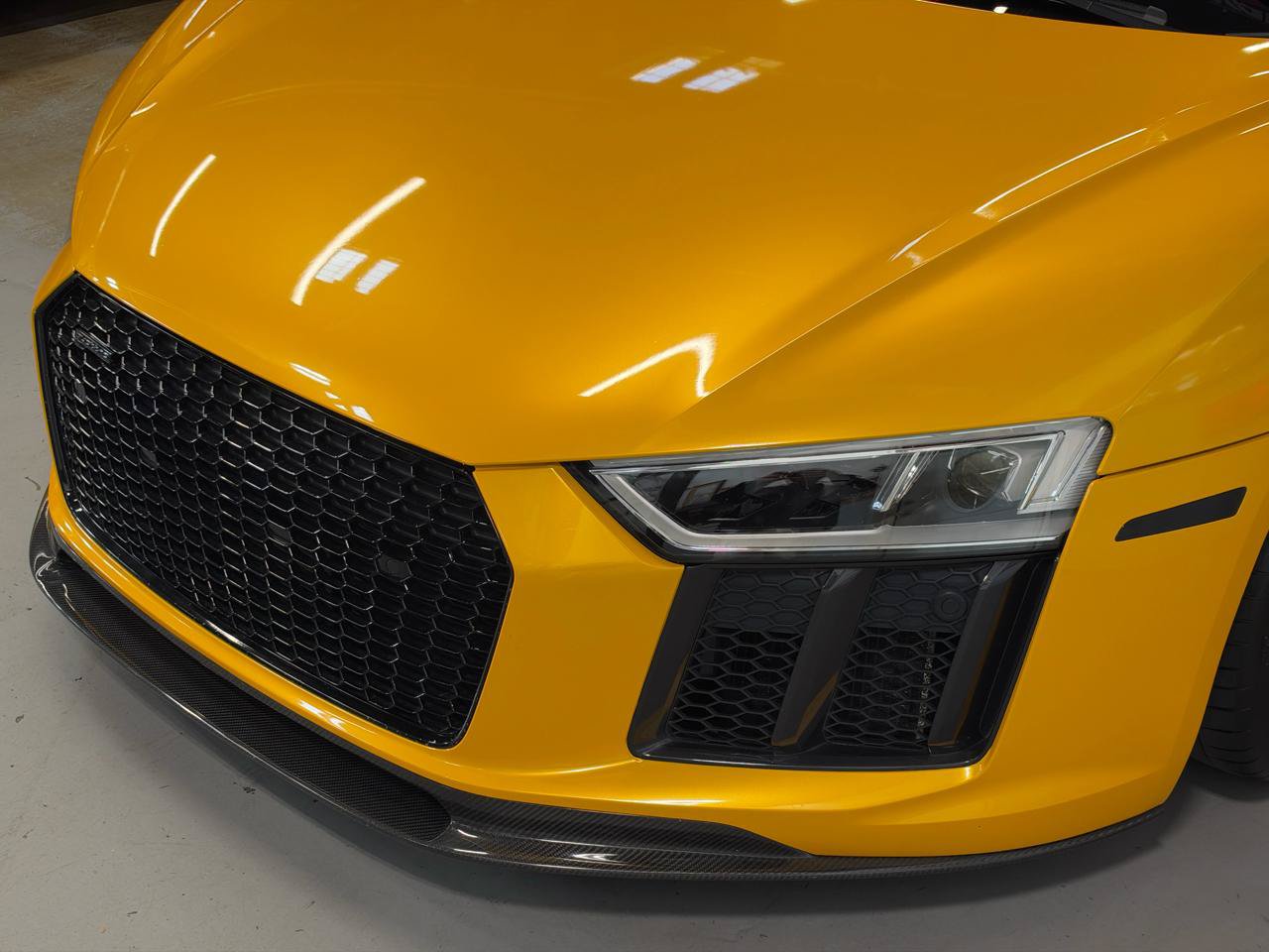 Used 2017 Audi R8 V10 plus AWD/4WD image 13