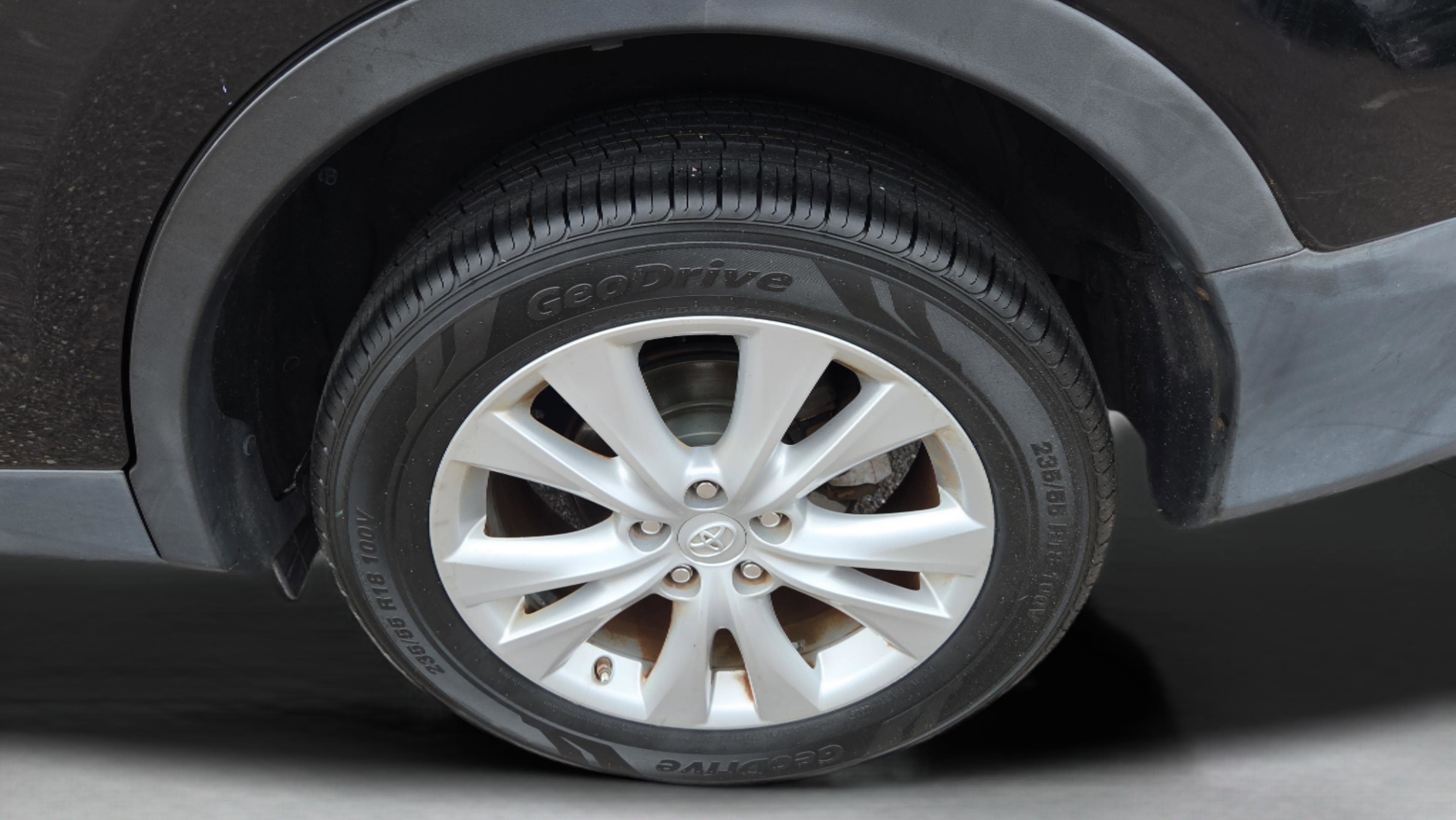 Used 2015 Toyota RAV4 Limited image 34