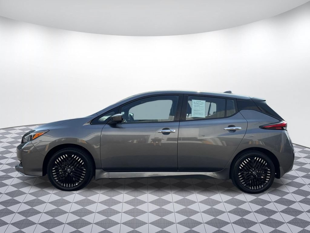 Used 2025 Nissan Leaf SV Plus FWD image 4