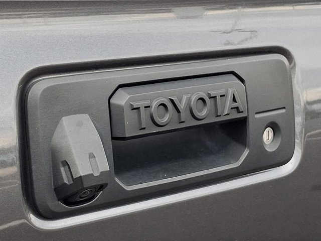Certified 2018 Toyota Tacoma Limited image 29