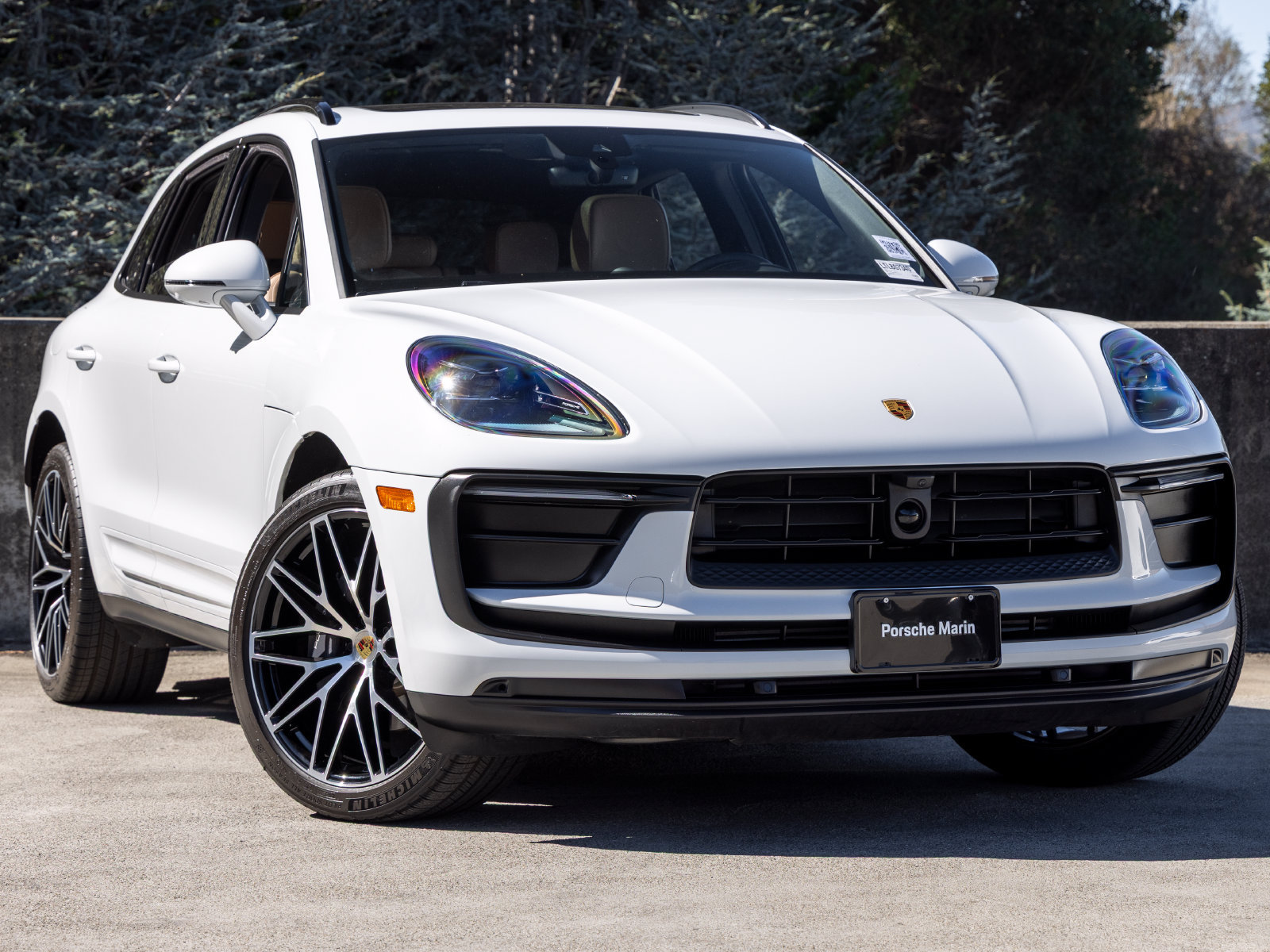 Certified 2026 Porsche Macan AWD/4WD image 6