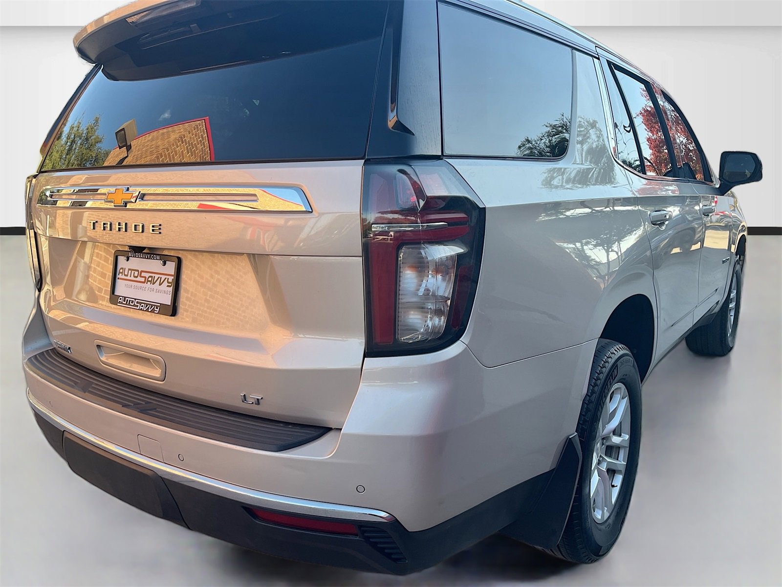 Used 2023 Chevrolet Tahoe LT w/ Luxury Package image 7