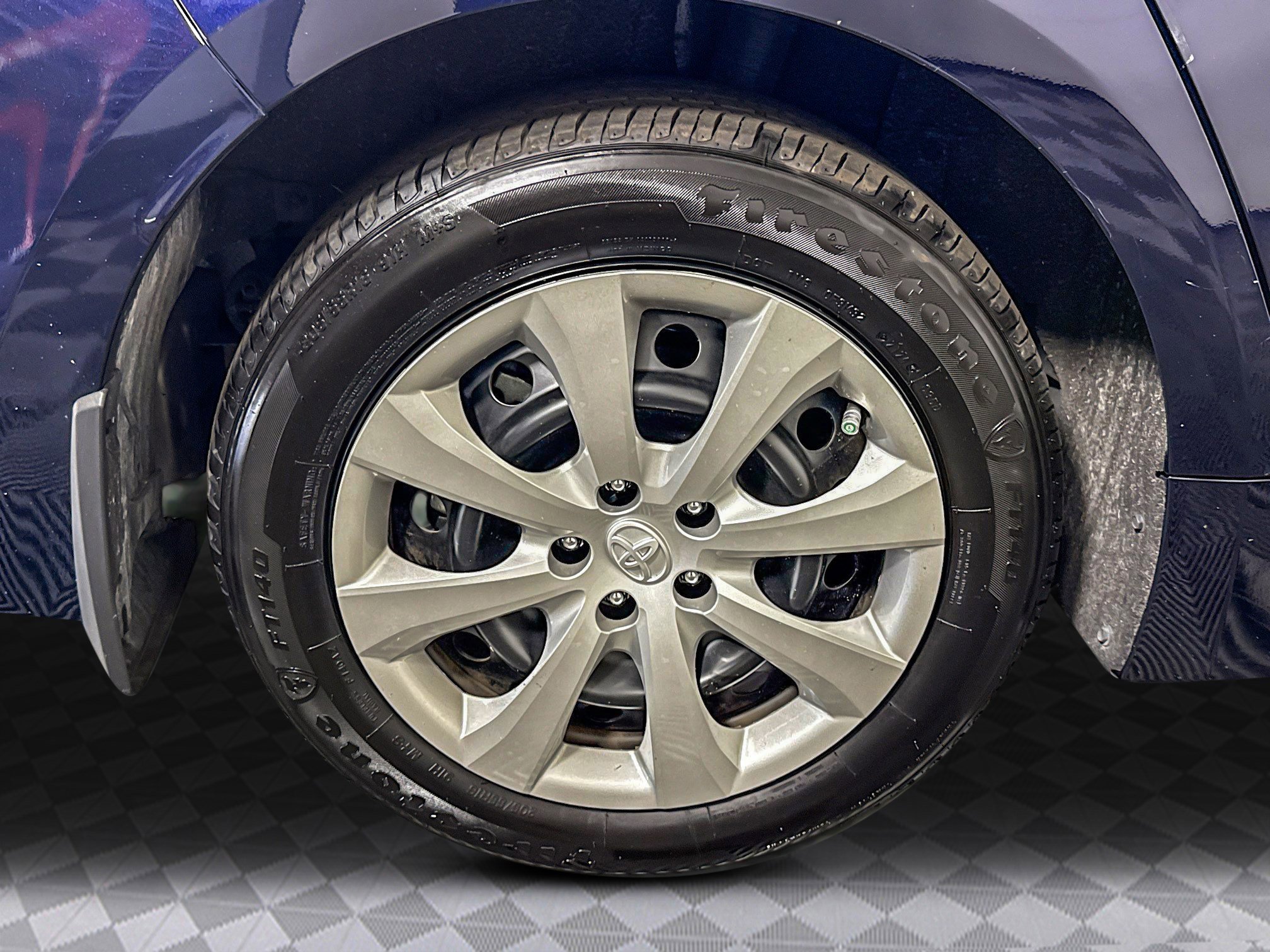 Used 2025 Toyota Corolla LE image 31