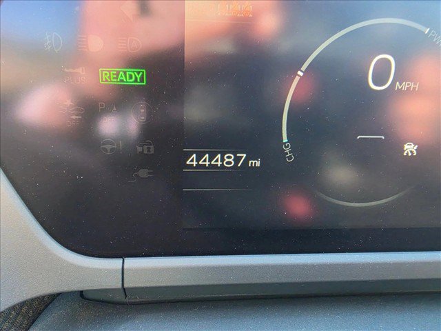 Certified 2023 Subaru Solterra AWD image 28