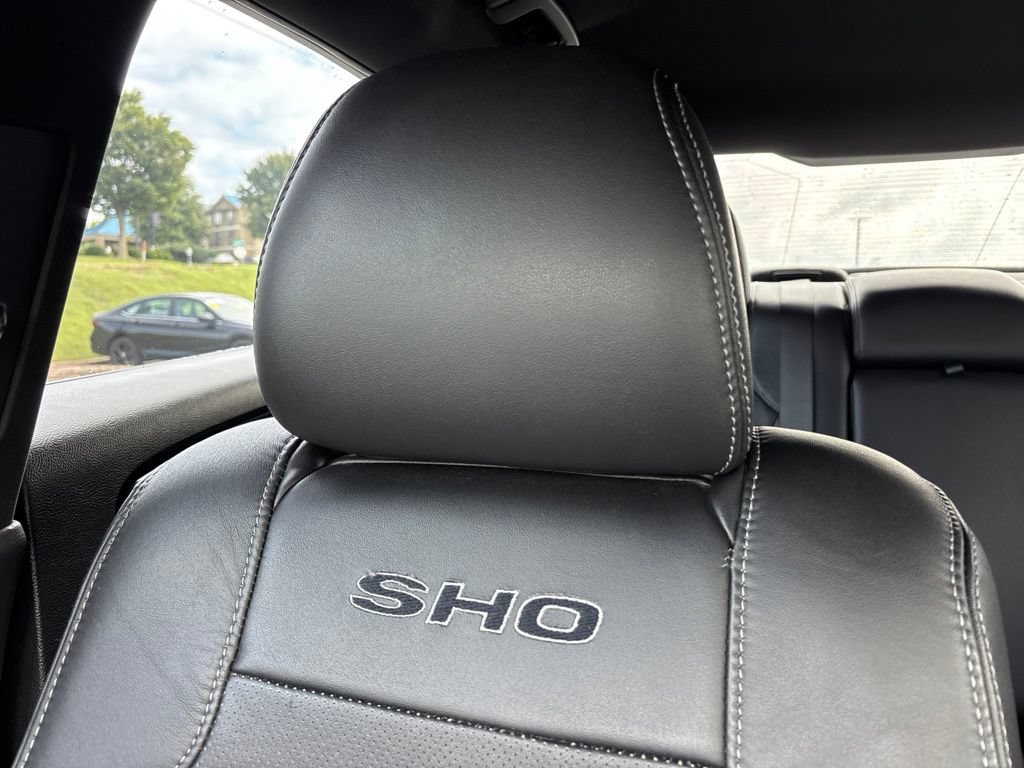 Used 2015 Ford Taurus SHO w/ Equipment Group 401A AWD/4WD image 23