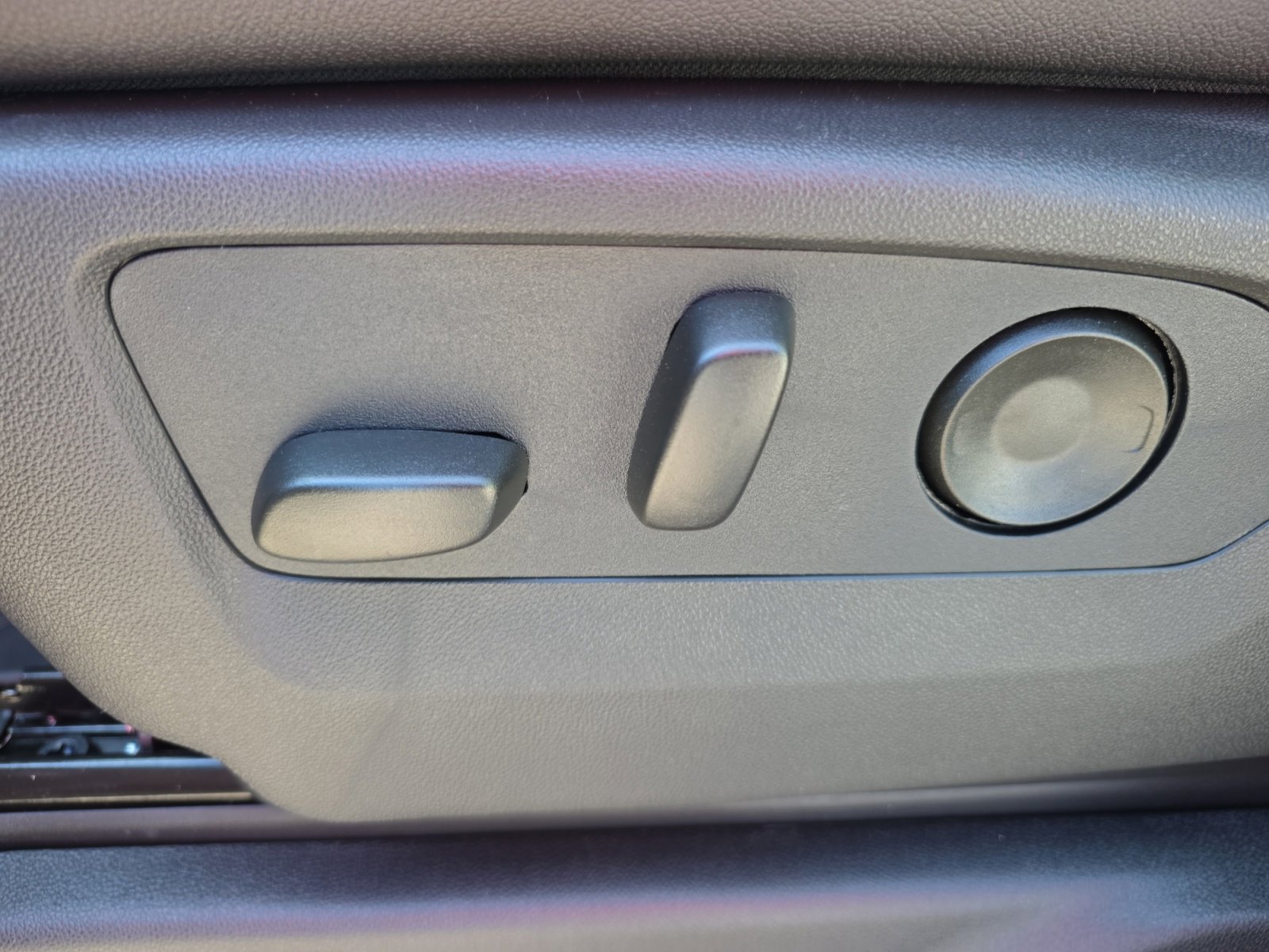 New 2026 Chevrolet Silverado 1500 ZR2 image 13