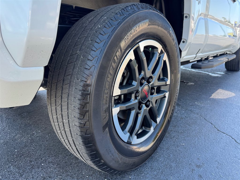 Used 2024 Toyota Tacoma TRD Sport RWD image 10