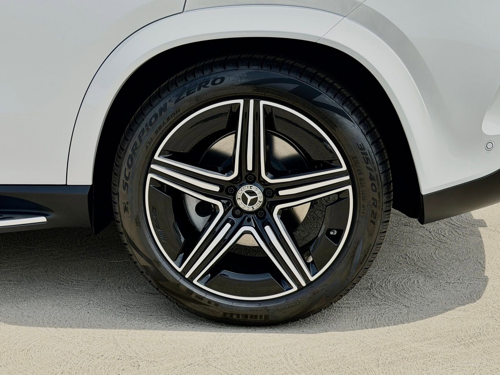 New 2026 Mercedes-Benz GLE 580 4MATIC image 17