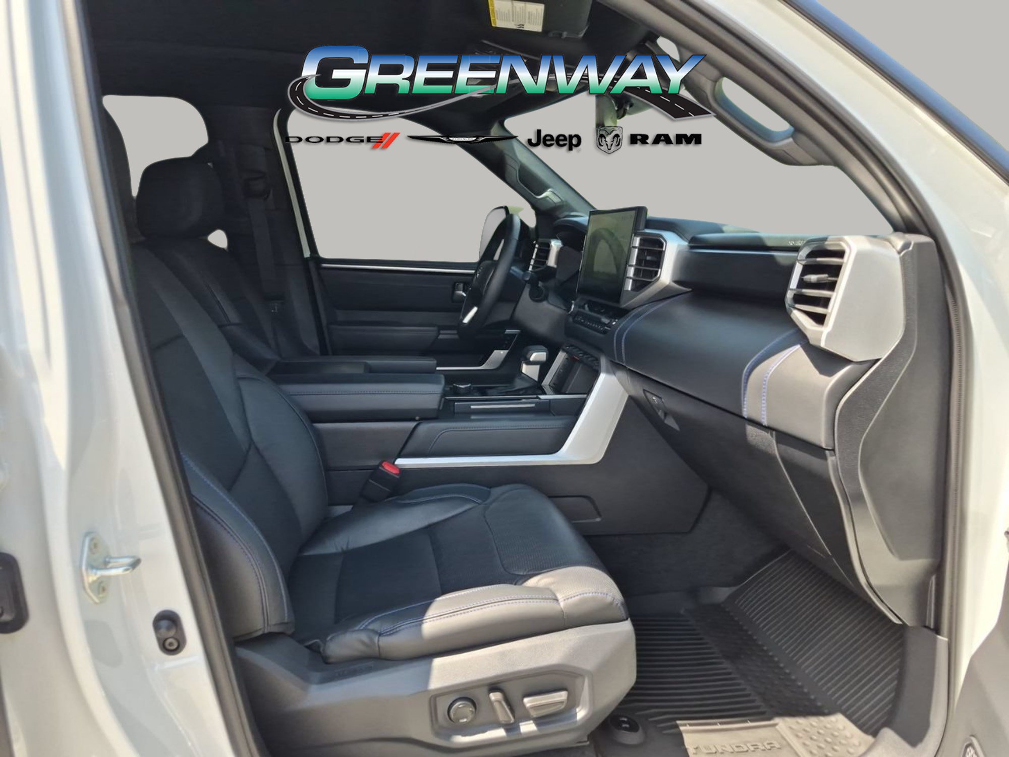 Used 2025 Toyota Tundra Platinum AWD/4WD image 7