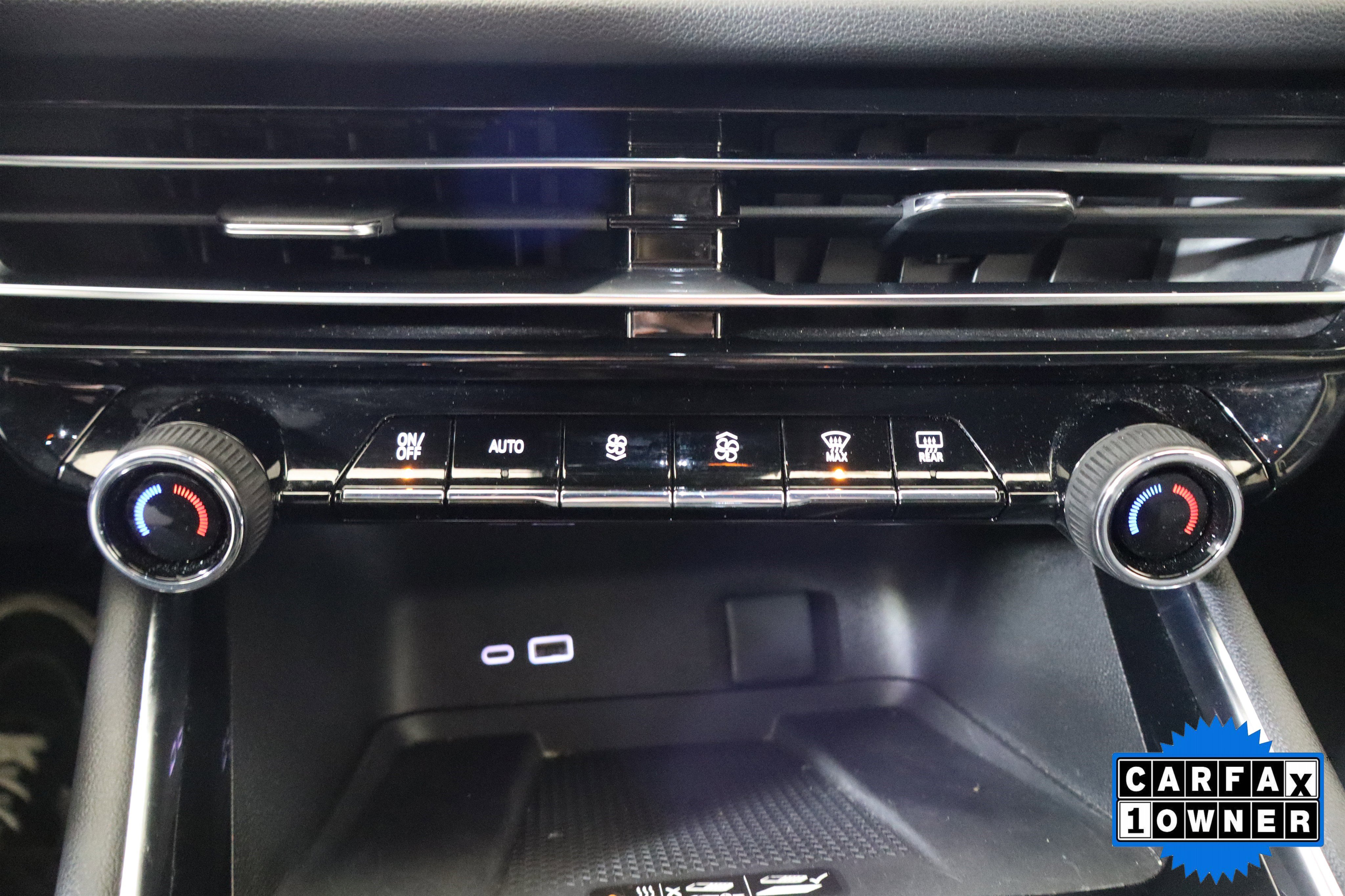 Used 2025 Chevrolet Traverse LT image 27