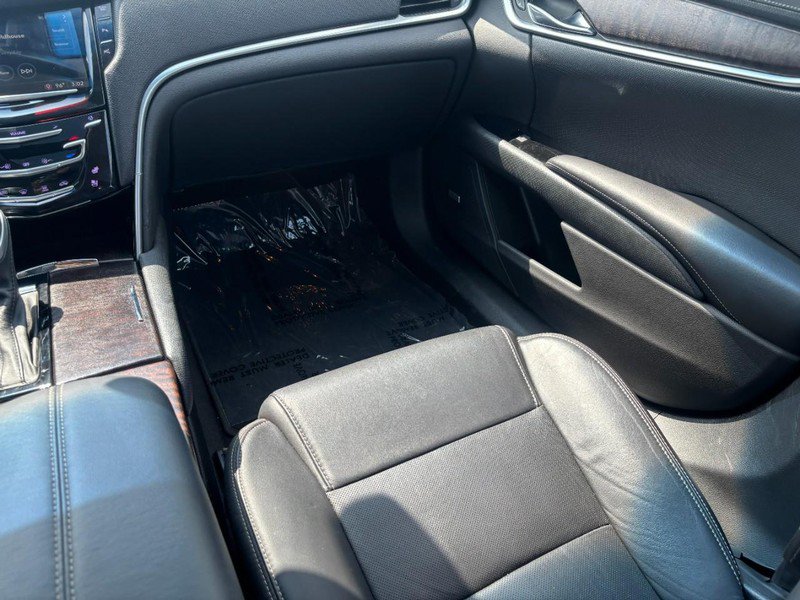 Used 2019 Cadillac XTS Luxury FWD image 16