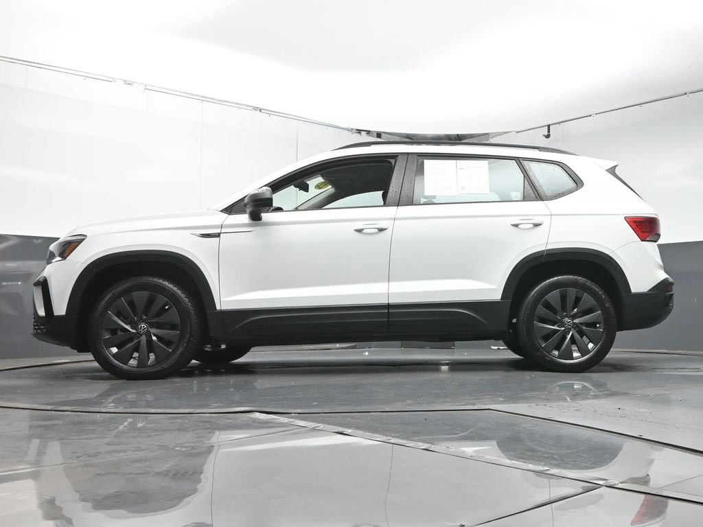 Used 2022 Volkswagen Taos S image 37