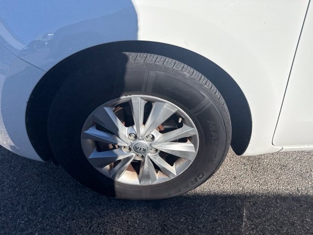 Used 2016 Kia Sedona LX FWD image 14