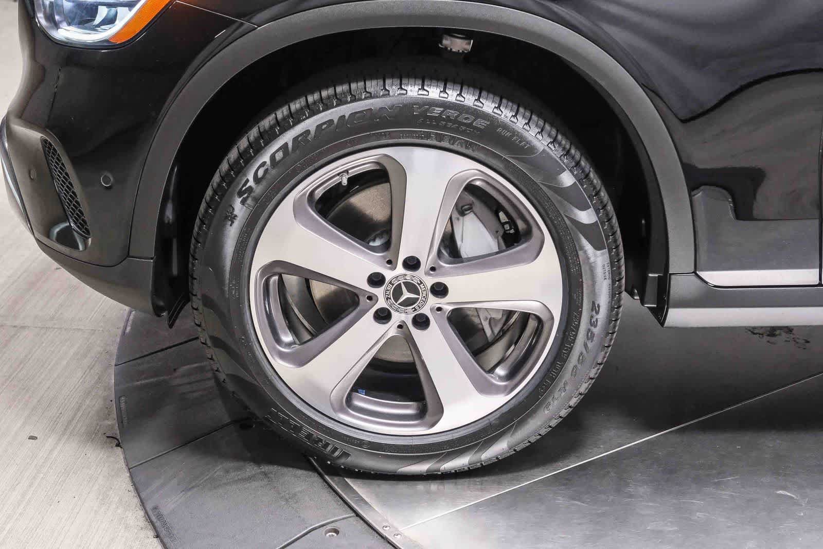 Used 2022 Mercedes-Benz GLC 300 image 10