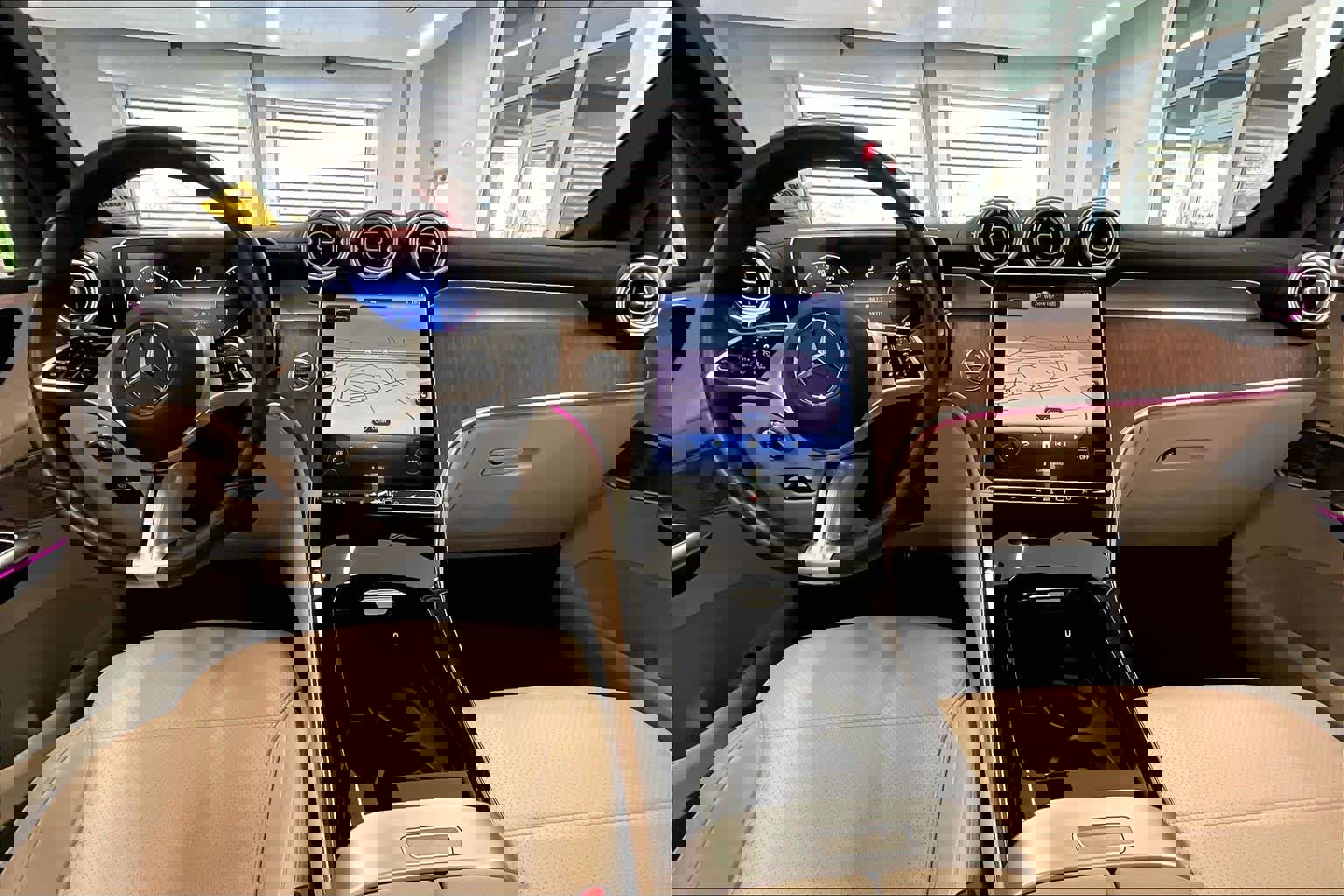 Used 2023 Mercedes-Benz GLC 300 4MATIC image 15