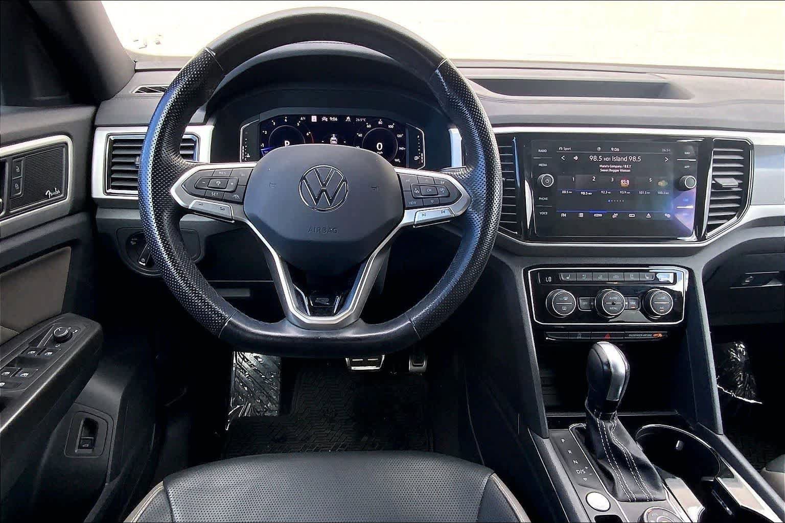 Used 2022 Volkswagen Atlas Cross Sport SEL Premium R-Line AWD/4WD image 14