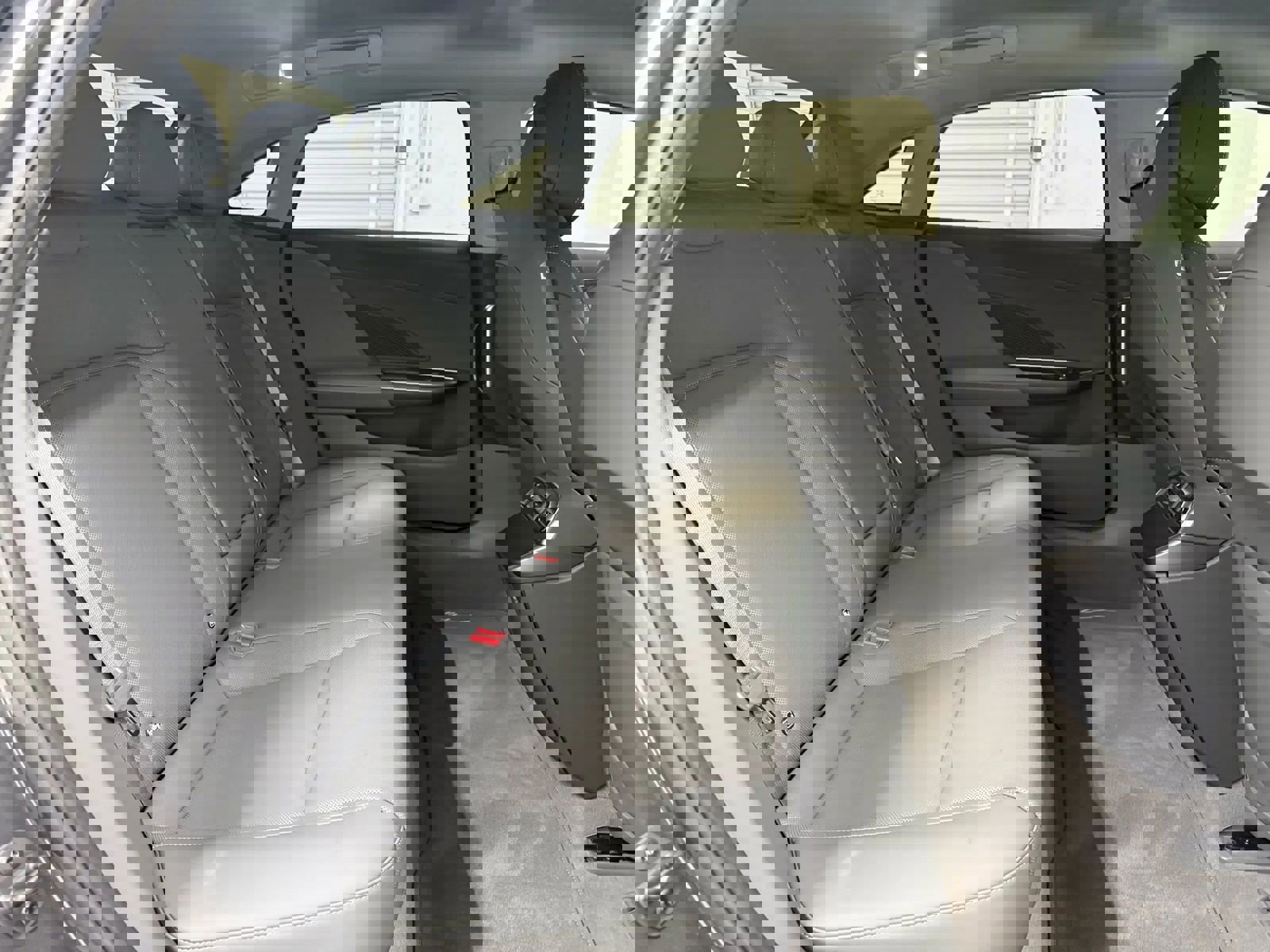 Used 2025 Lucid Air Touring image 14