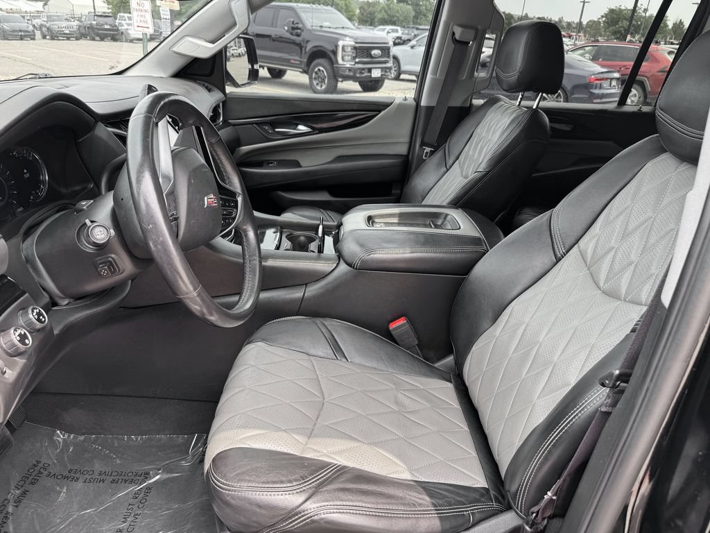Used 2017 Cadillac Escalade ESV Premium Luxury AWD/4WD image 15