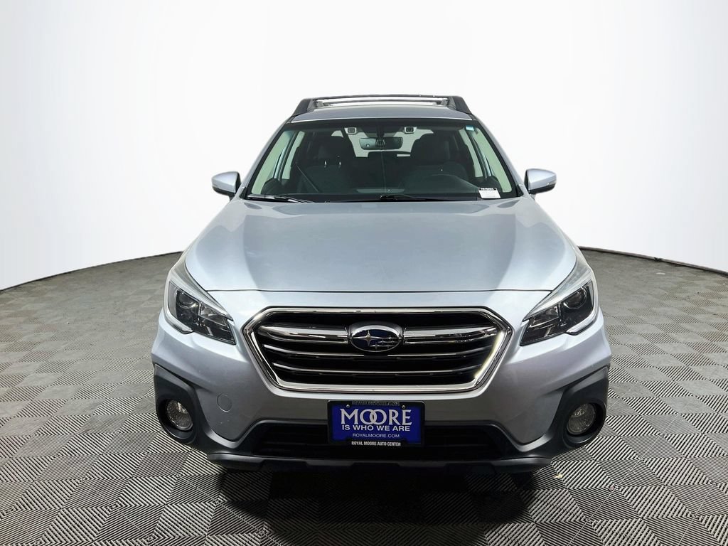 Used 2018 Subaru Outback 2.5i Premium AWD/4WD image 2