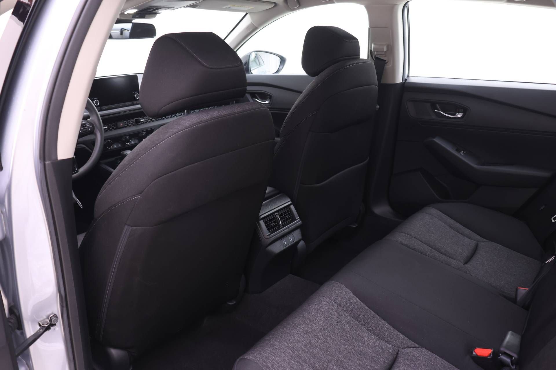 Used 2025 Honda Accord SE image 11