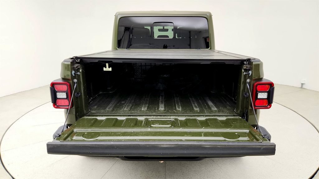 Used 2022 Jeep Gladiator Mojave w/ LED Lighting Group AWD/4WD image 24
