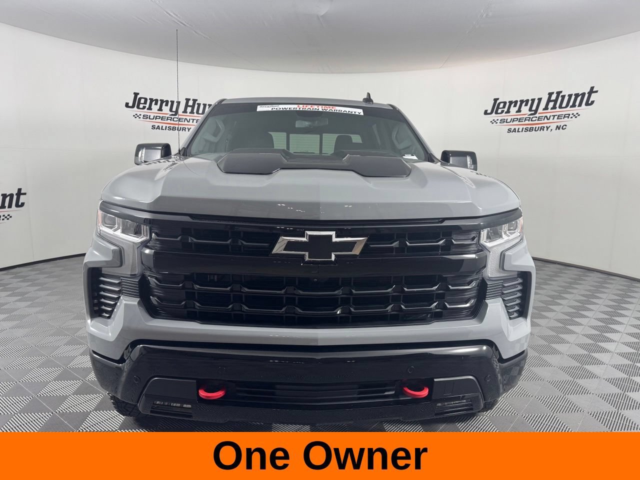 Used 2024 Chevrolet Silverado 1500 LT Trail Boss w/ Convenience Package II AWD/4WD image 4