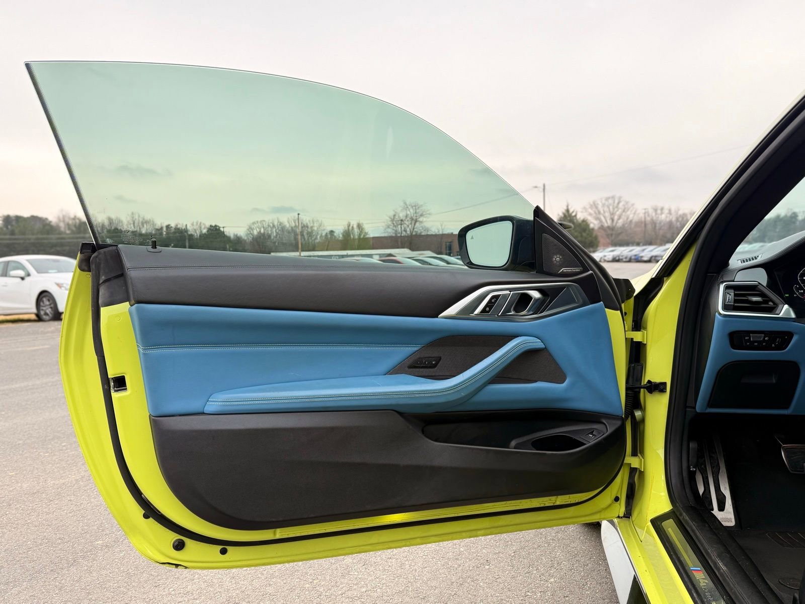 Used 2022 BMW M4 Competition w/ M Carbon Exterior Package image 22