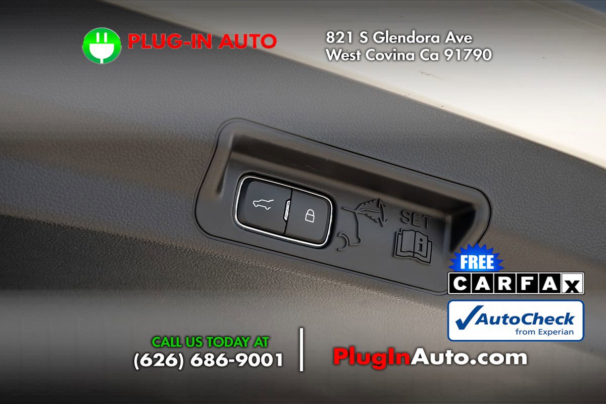 Used 2020 Ford Explorer ST w/ ST Street Pack image 14