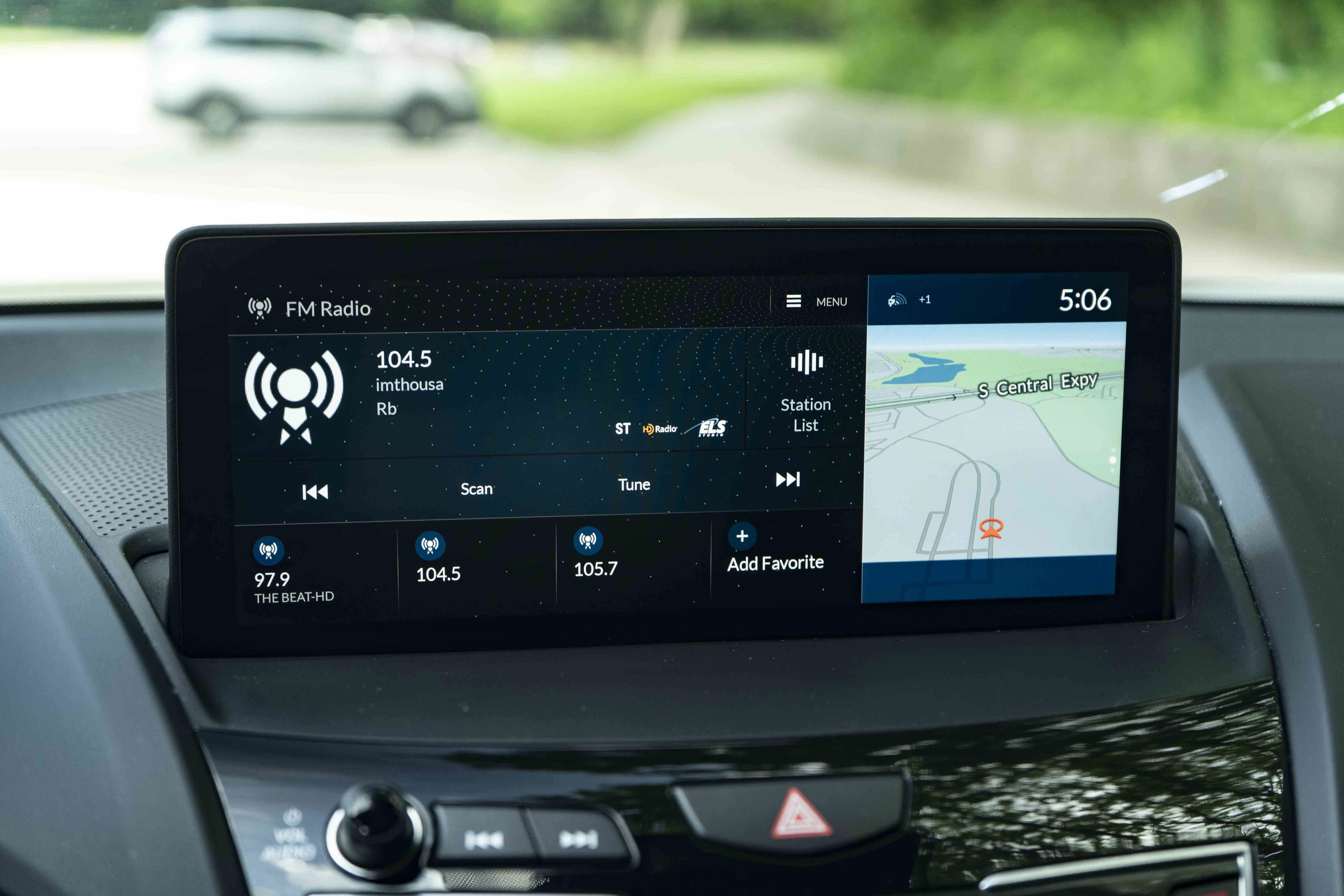 Used 2025 Acura RDX SH-AWD w/ Technology Package image 30