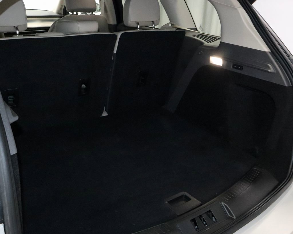 Used 2021 Lincoln Corsair AWD w/ Equipment Group 101A image 14