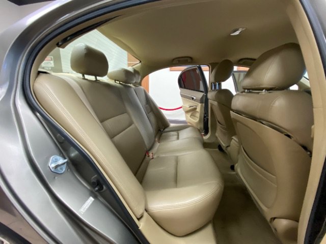 Used 2006 Honda Civic Hybrid Sedan image 14