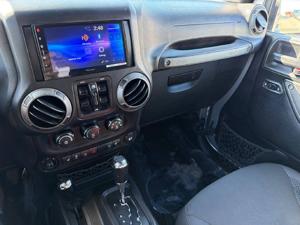Used 2017 Jeep Wrangler Unlimited Sport AWD/4WD image 26