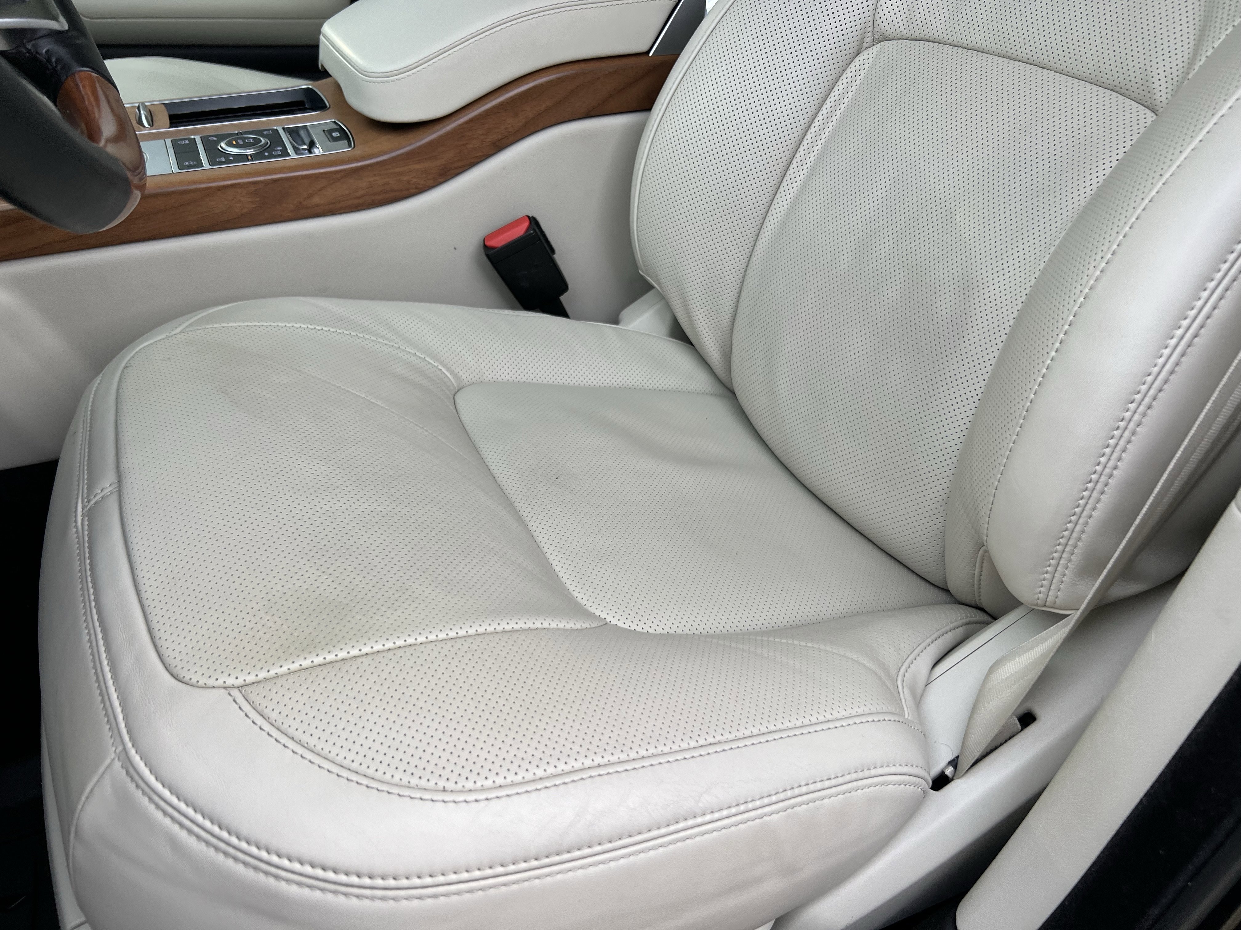 Used 2020 Land Rover Range Rover Long Wheelbase HSE image 16