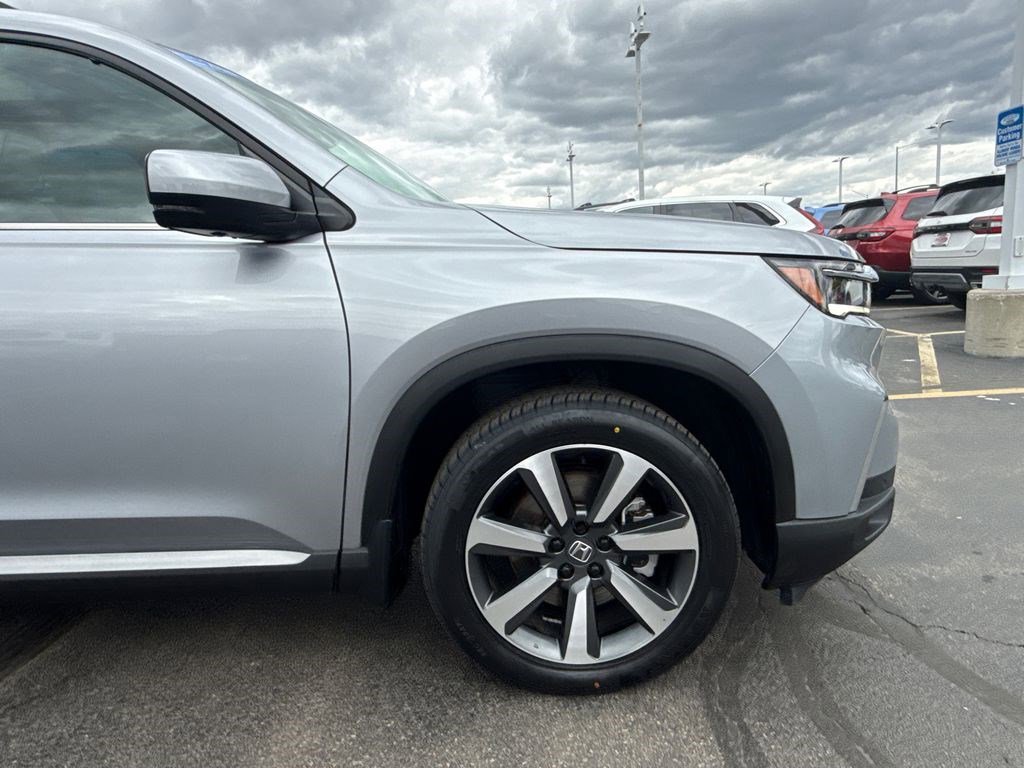 Certified 2024 Honda Pilot Elite image 15