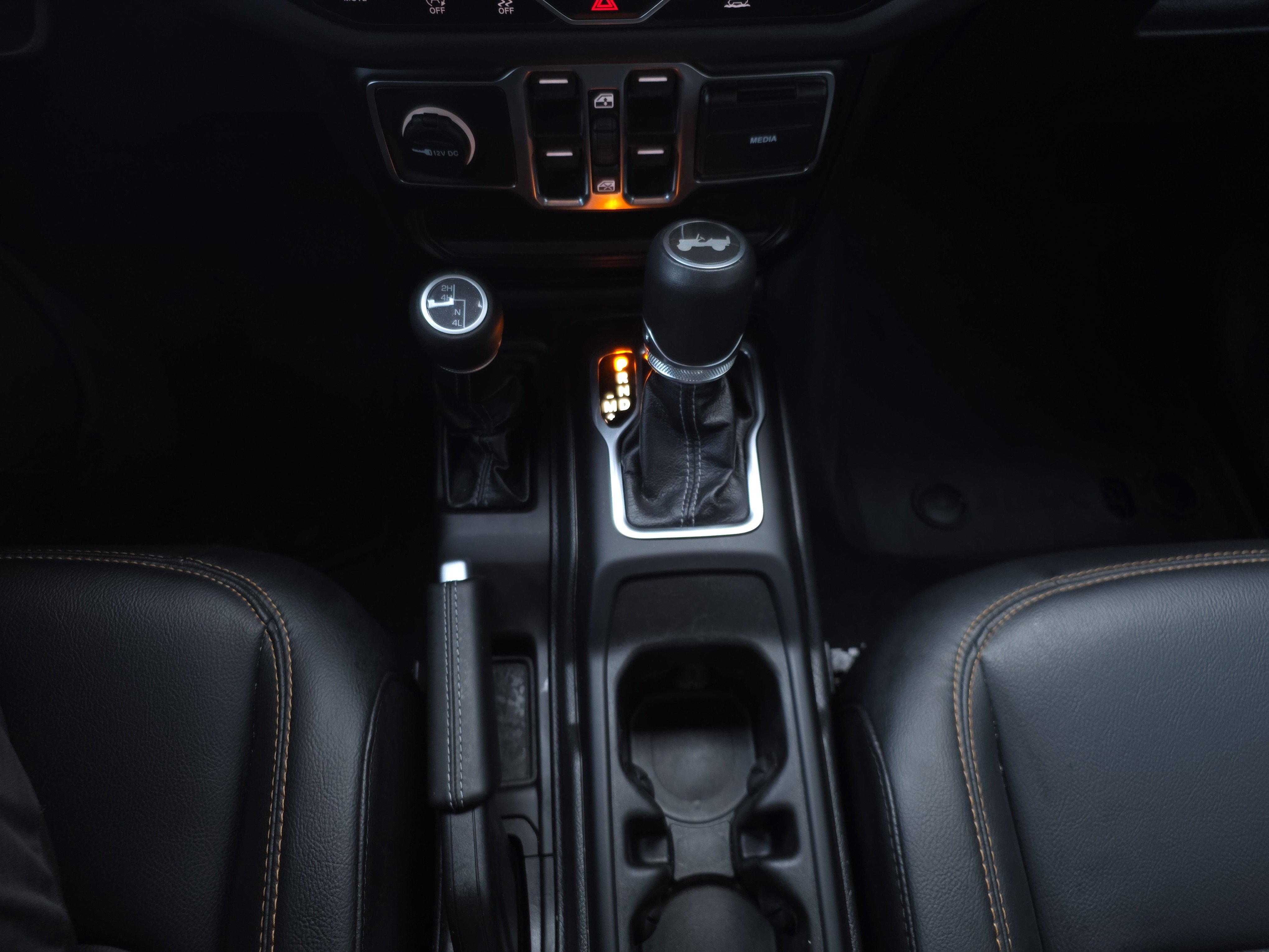 Used 2024 Jeep Wrangler Sahara w/ Technology Group image 23