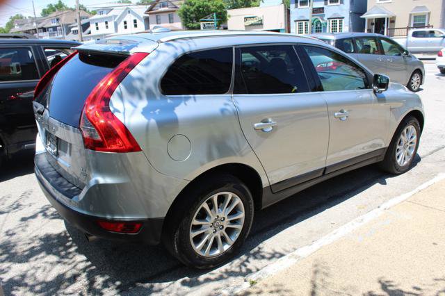 Used 2010 Volvo XC60 T6 AWD/4WD image 5
