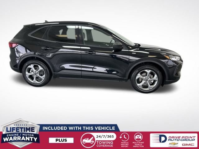Used 2025 Ford Escape ST-Line FWD image 2