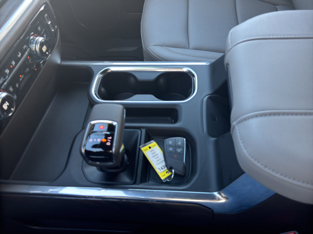 New 2026 GMC Sierra 1500 SLT w/ SLT Convenience Package image 28