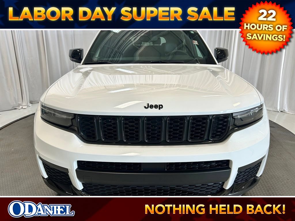 Used 2024 Jeep Grand Cherokee L Altitude AWD/4WD image 26