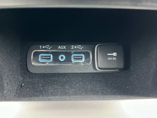 Used 2022 Jeep Grand Cherokee Laredo E image 22