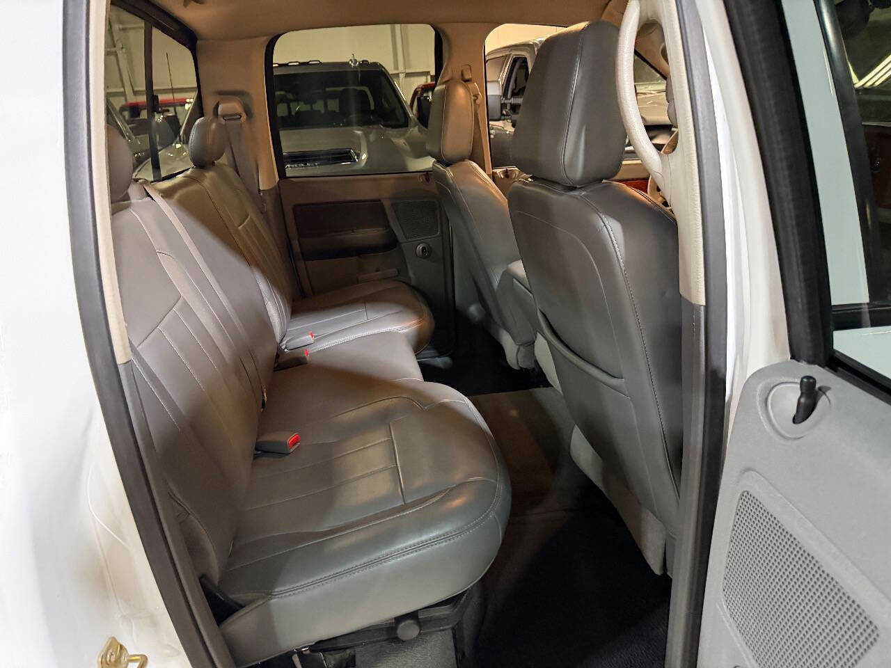 Used 2007 Dodge Ram 3500 Truck Laramie image 12