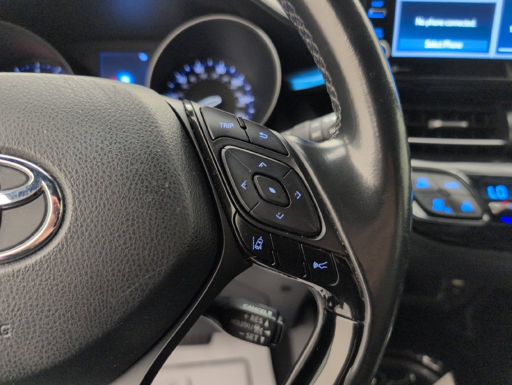 Used 2019 Toyota C-HR XLE FWD image 36