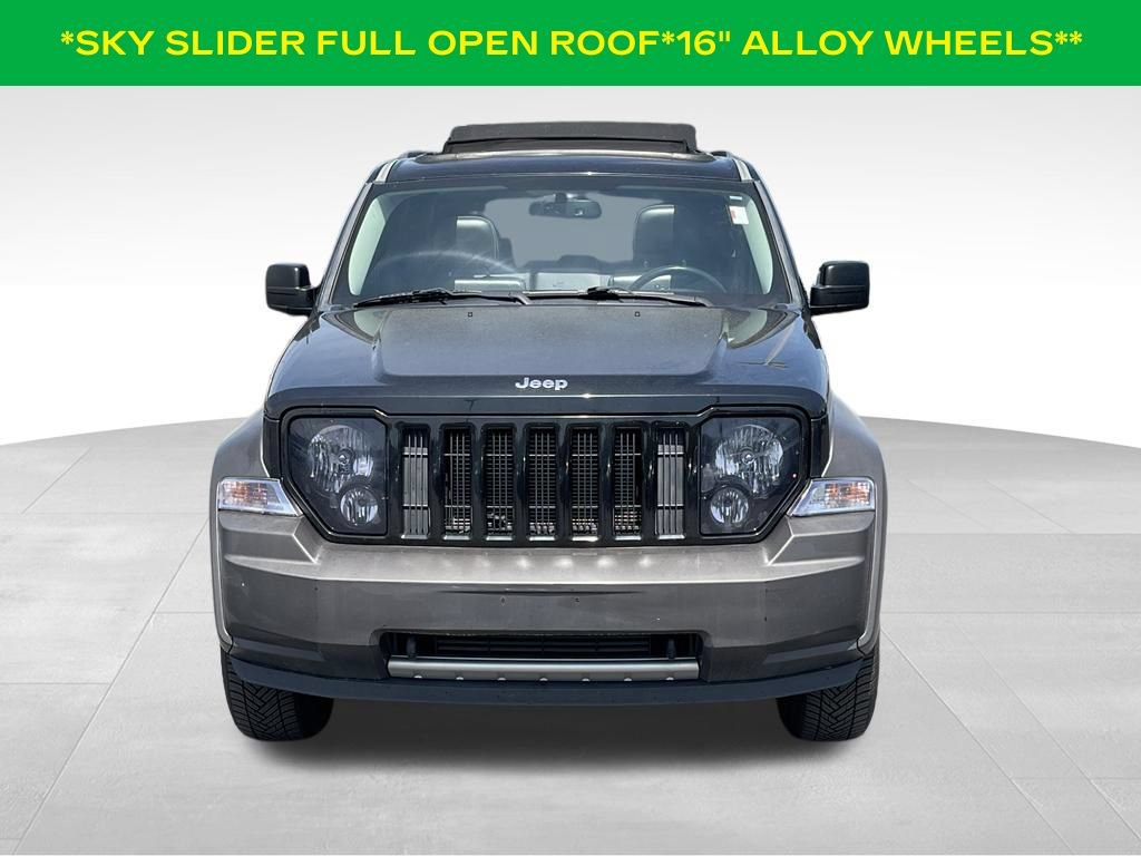 Used 2010 Jeep Liberty Renegade w/ Navigation Convenience Group AWD/4WD image 2