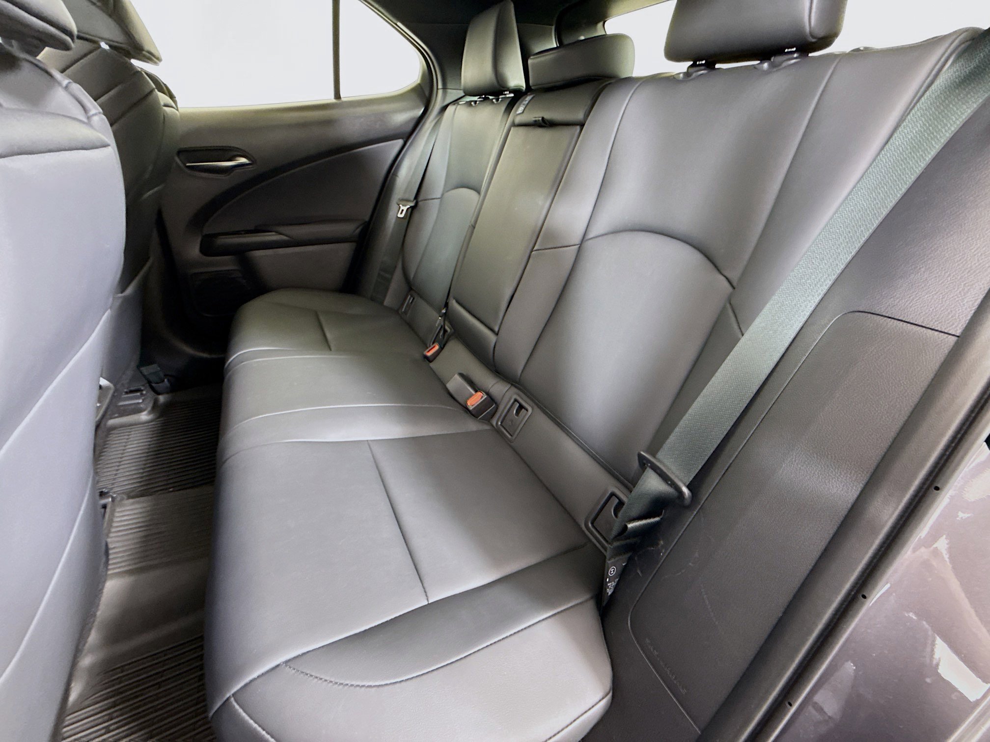 Used 2023 Lexus UX 250h F Sport image 23