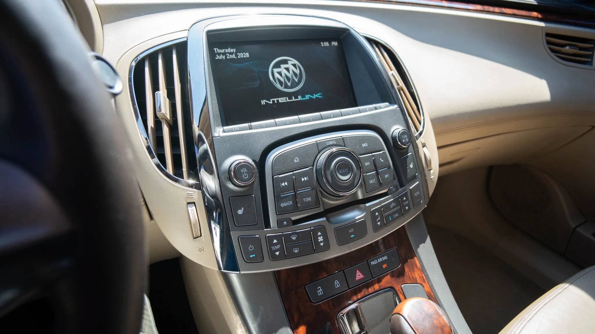 Used 2012 Buick LaCrosse Leather FWD image 21