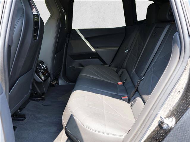 Used 2023 BMW iX xDrive50 w/ Sport Package AWD/4WD image 23