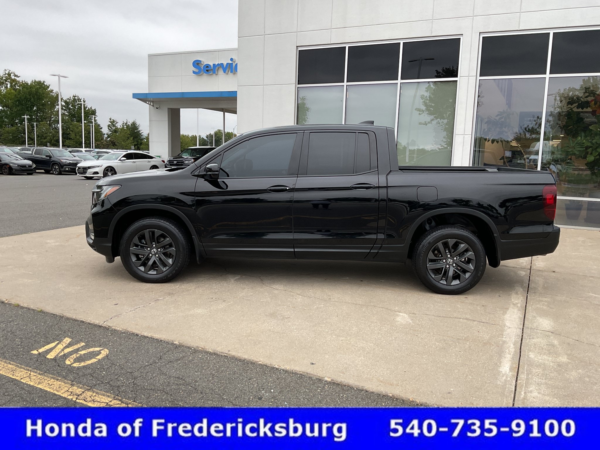 Certified 2023 Honda Ridgeline Sport image 3