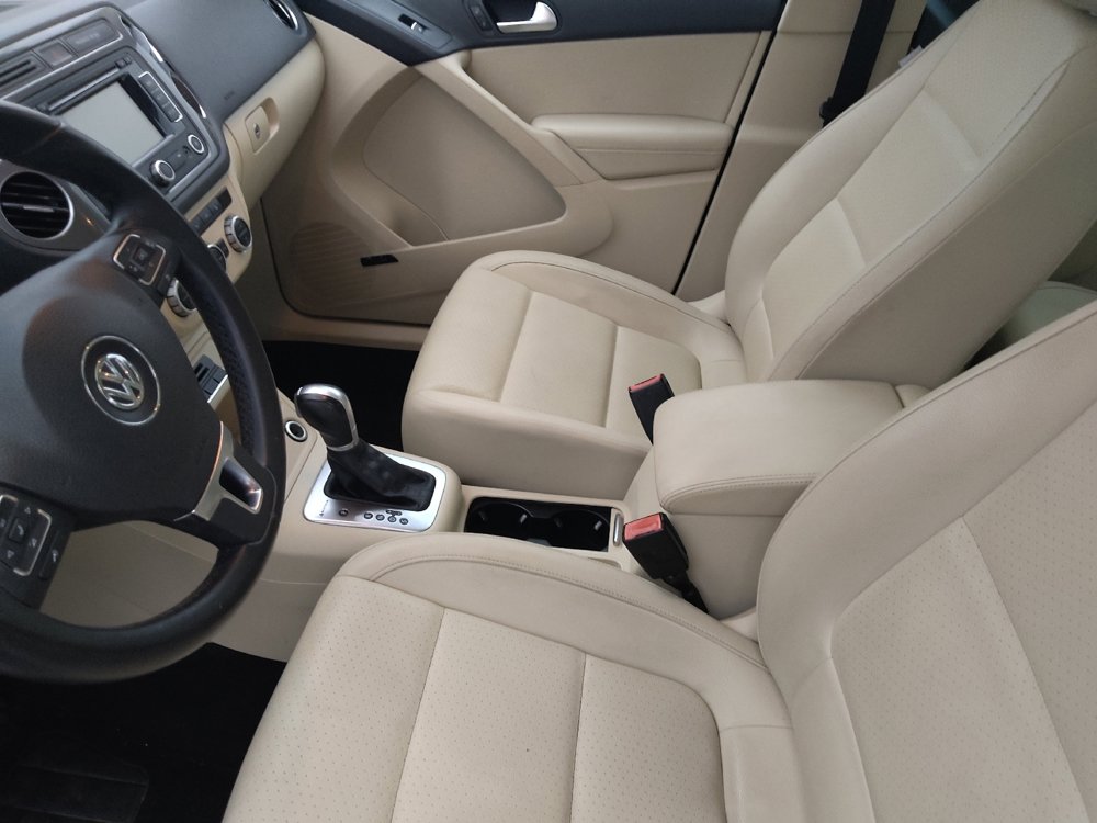 Used 2015 Volkswagen Tiguan SEL AWD/4WD image 17