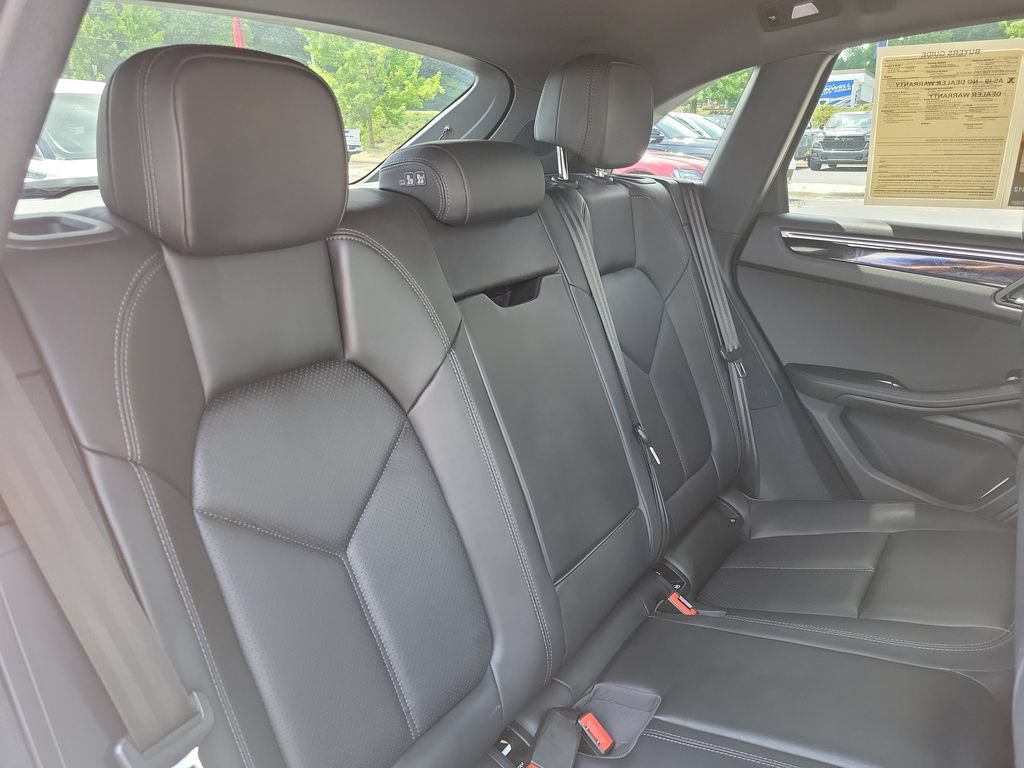 Used 2024 Porsche Macan Turbo AWD/4WD image 33