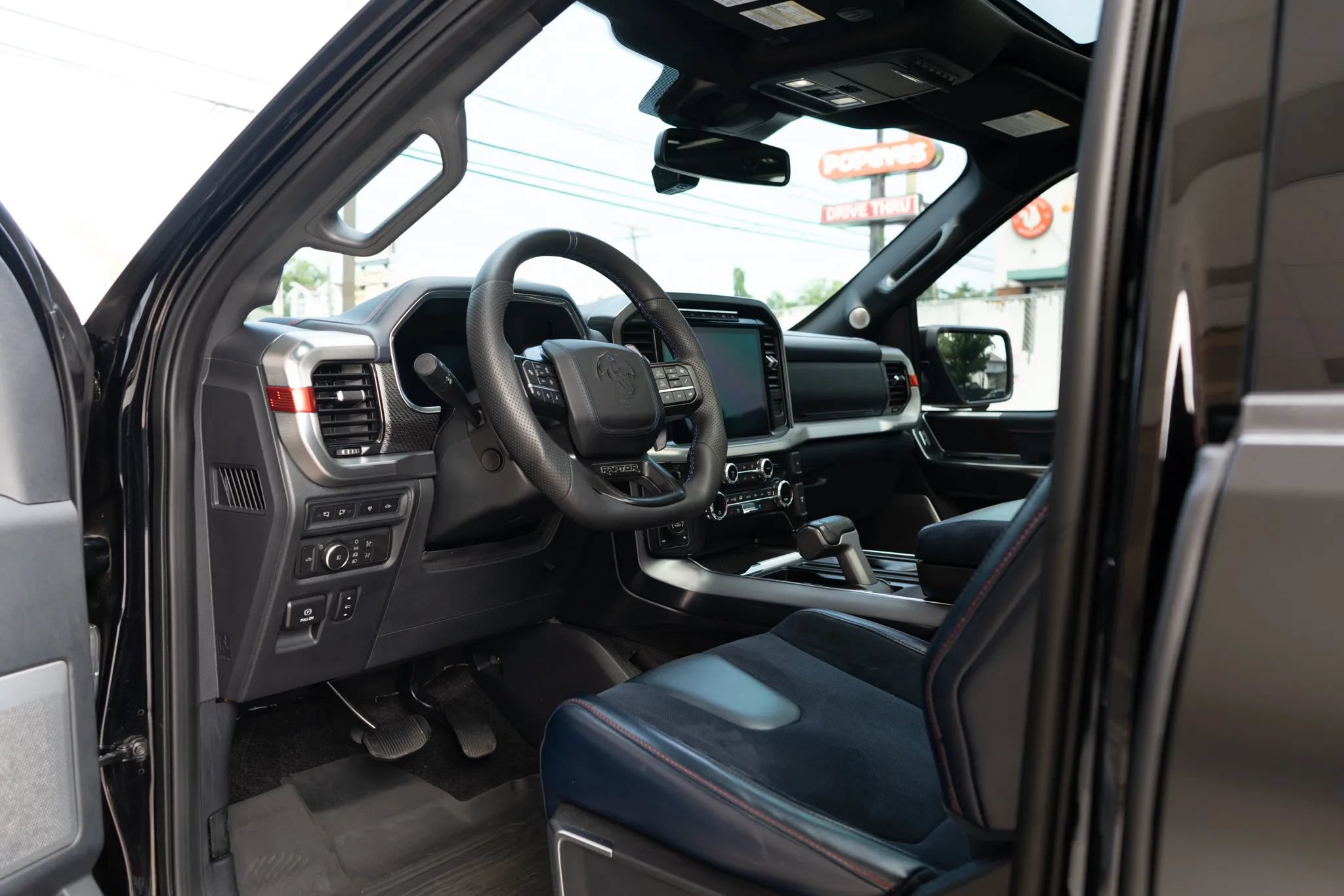 Used 2021 Ford F150 Raptor w/ Raptor 37 Performance Package AWD/4WD image 17
